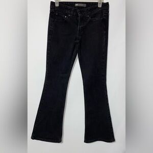 Women’s Levi’s low rise flare size 26